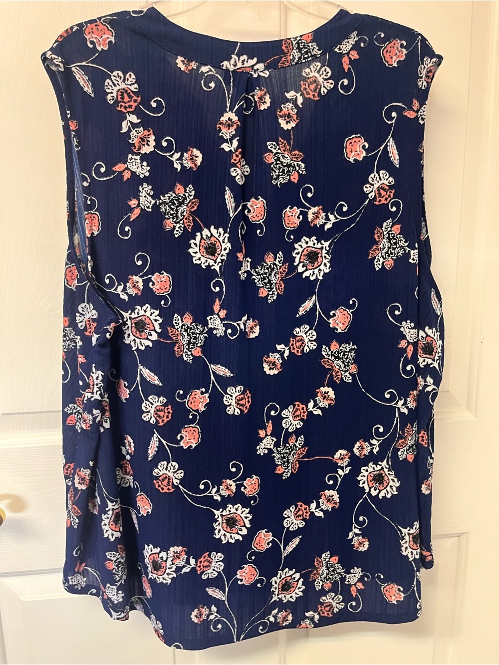 Curvy New Directions sleeveless blouse Navy Coral